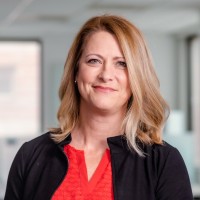 Debbie Bates-Schrott Headshot